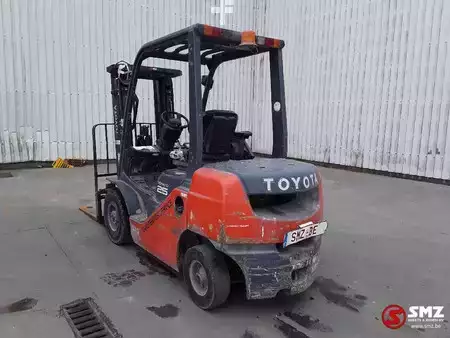Chariots élévateurs diesel 2019  Toyota Tonero 25 02-8FDF25 5300H (9)