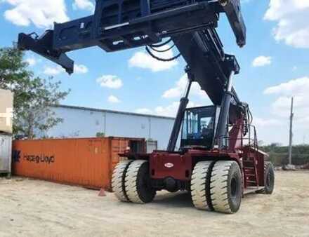 Reachstackers 2010  Taylor TS-9972 (4)