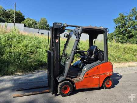 Diesel heftrucks 2013  Linde H20D (1)