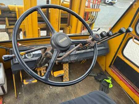 Wózki widłowe diesel - CAT Lift Trucks V 140 (15)