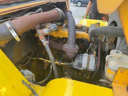 Wózki widłowe diesel - CAT Lift Trucks V 140 (9)