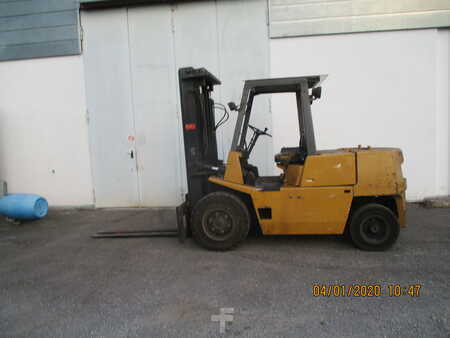 Containerstapler - TCM FD 40 (1)