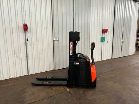 Pallet Stackers 2018  Toyota SWE160L (8) 