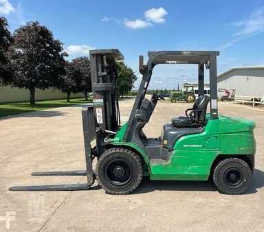 Dieselstapler 2015  Mitsubishi Chariot élévateur diesel FD30N (1)