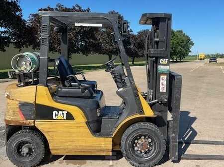 Chariots élévateurs GPL 2012  CAT Lift Trucks Chariot élévateur 2,5 t CATERPILLAR (1)