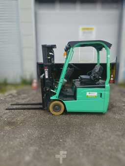 Eléctrica de 4 ruedas 2005  Mitsubishi FB16NT (1)