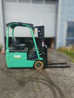Eléctrica de 4 ruedas 2005  Mitsubishi FB16NT (2)