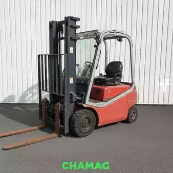 Elektromos 3 kerekű 2004  BT BT Cargo (1)