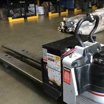 Pallet Stackers 2012  Nissan RPX60N (1)
