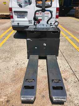 Pallet Stackers 2017  Nissan RPX60B 27X48 (4)