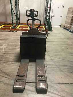Pallet Stackers 2017  Nissan RPX60B 27X48 (1)