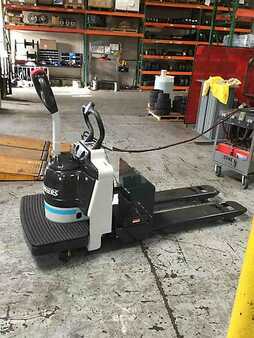 Pallet Stackers 2019  Nissan RPX60B 27X48 (2)