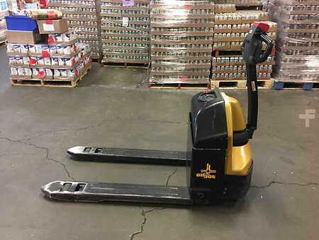 Apilador eléctrico 2016  Big Joe D40 (3)