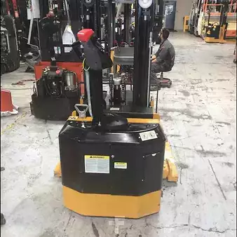 Stand-Up Rider Forklift 2018  Big Joe PDS-30-157 (1)