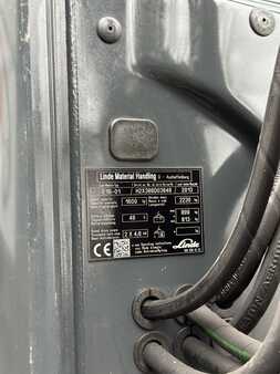 3-wiel elektrische heftrucks 2013  Linde E16-01 (10)