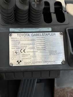 Propane Forklifts 2003  Toyota 02-7FG35 (10)