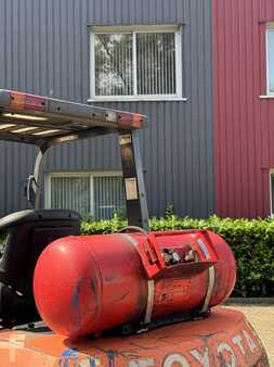 Propane Forklifts 2003  Toyota 02-7FG35 (7)