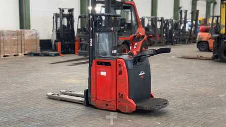 Electric Pallet Jacks 2016  Linde D12AP (2)