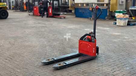 Electric Pallet Jacks 2020  Linde MT12 (5)