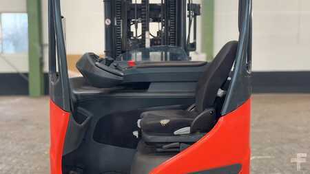 Reach Trucks 2018  Linde R12B-01 (16)