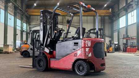 Eléctrico - 4 rodas 2007 HC (Hangcha) CPD25J (1)