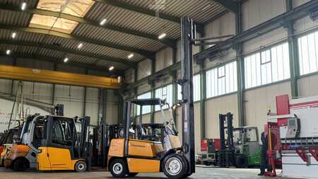 Carrelli elevatori GPL 1995  Jungheinrich TFG30 (13)