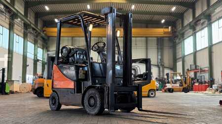 Wózki gazowe 2007  Doosan G15S-5 (2)