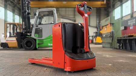 Niederhubwagen 2013  Linde T16 (2)