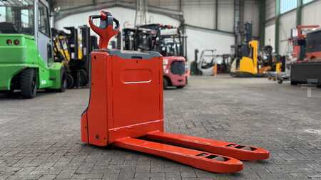 Niederhubwagen 2019  Linde T16 (3)