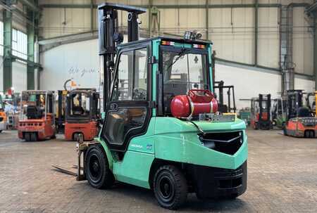 Empilhador a gás 2014  Mitsubishi FG35NT (1)