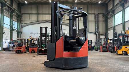 Schubmaststapler 2014  Linde R14X-03 (1)