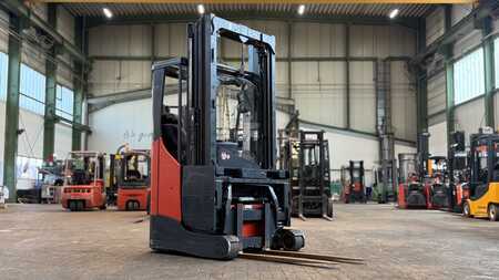 Schubmaststapler 2014  Linde R14X-03 (3)