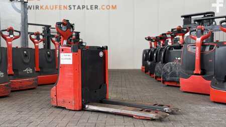 Niederhubwagen 2015  Linde T16L (2)