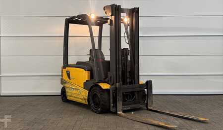 Elektryczne 4-kołowe - Jungheinrich EFG430 (2)