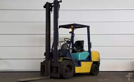 Dieselový VZV 1998  Komatsu FD30-12 (4)