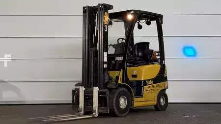 LPG heftrucks 2017  Yale GLP18VX (4)