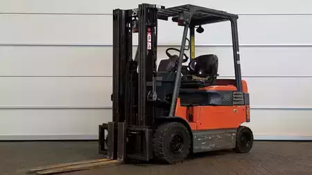 Elektro čtyřkolový VZV 2006  Toyota 7FBMF25 (4)