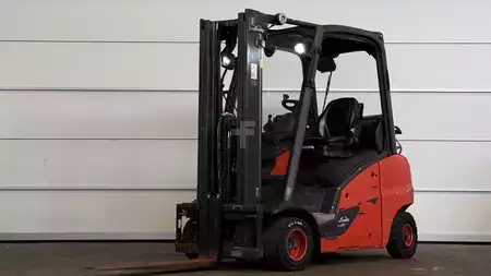 Treibgasstapler 2019  Linde H20T-01 (4)