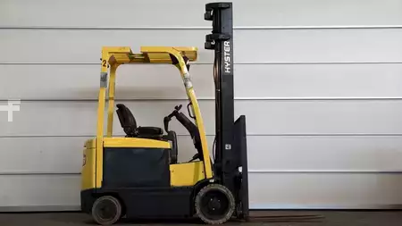 Eléctrico - 4 rodas 2011  Hyster E3.0XN (2)