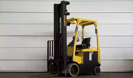 Eléctrico - 4 rodas 2011  Hyster E3.0XN (4)