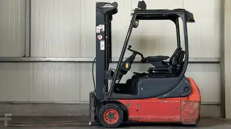 El truck - 3 hjulet 2002  Linde E16C-02 (1)