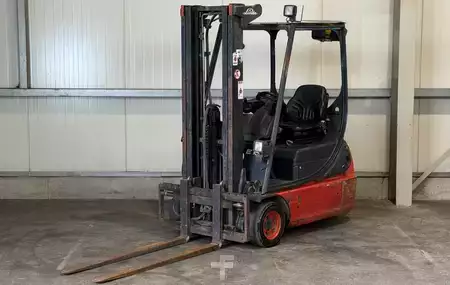 El truck - 3 hjulet 2002  Linde E16C-02 (4)