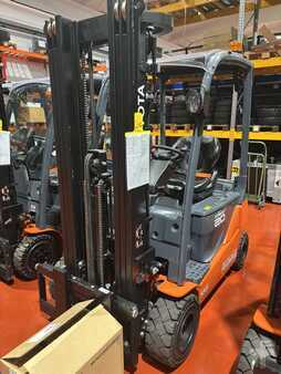 Elektro čtyřkolový VZV 2025  Toyota 8FBMK20T (1)