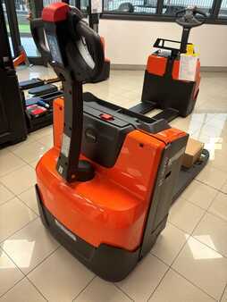 Nízkozdvižný vozík 2025  Toyota LWE180 (1)