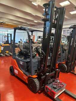 Elektro čtyřkolový VZV 2018  Toyota 8FBMK16T (4)