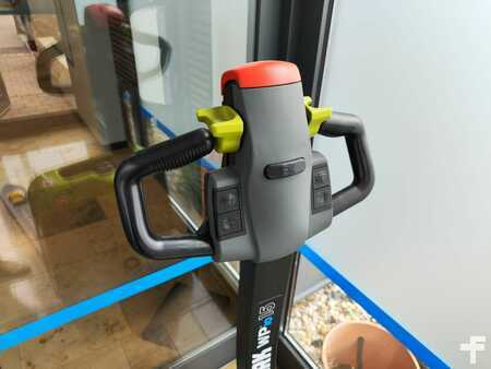 Niederhubwagen 2023 Clark WPio15 (3)