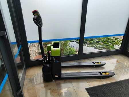 Niederhubwagen 2023 Clark WPio15 (1)