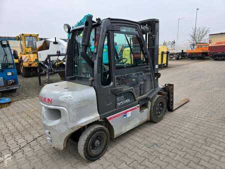 Empilhador diesel 2011  Nissan 30 YG1D2A30Q Stapler Frontstapler drehbare Gabe (10)