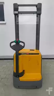 Hochhubwagen  Jungheinrich EJC 214 (3)