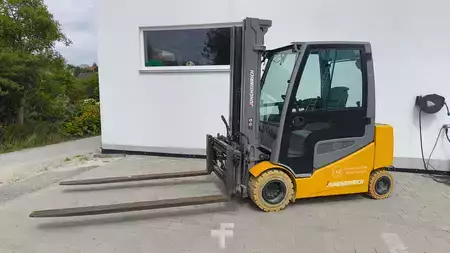 Elektro čtyřkolový VZV - Jungheinrich EFG S30 (1)